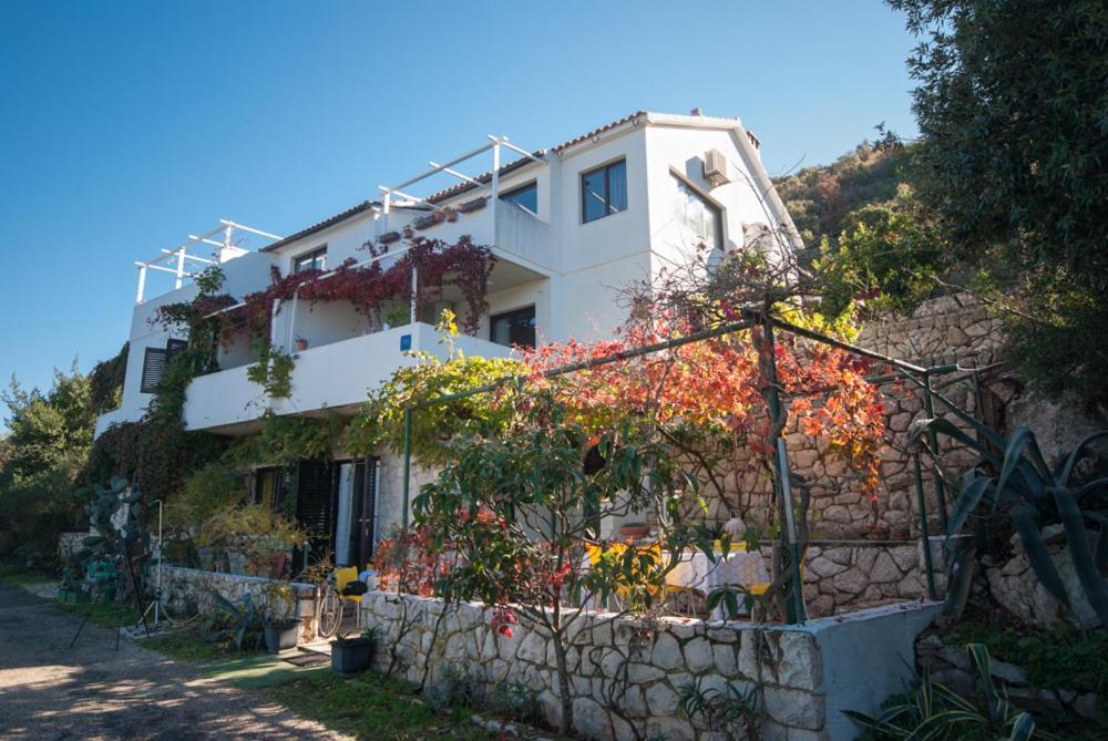 Apartmani Jagoda Lastovo Exterior photo